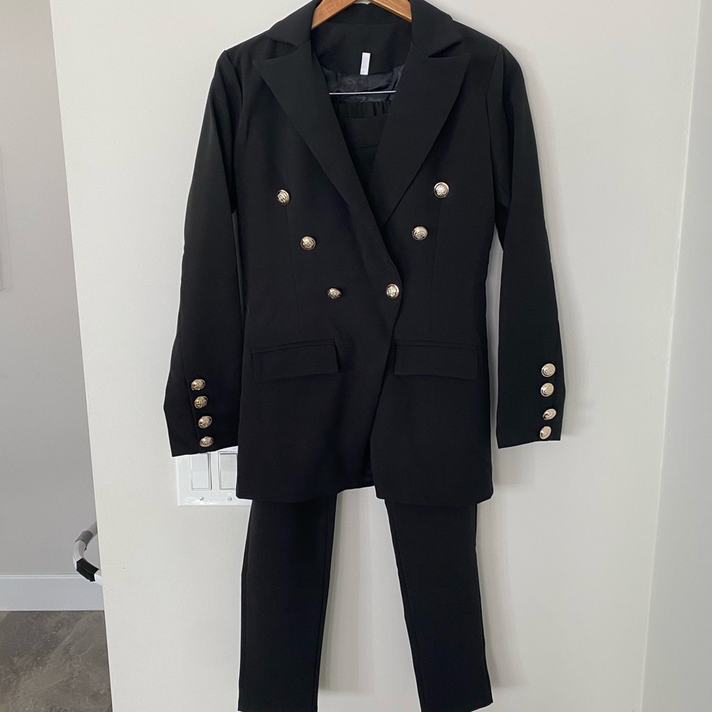 Suit